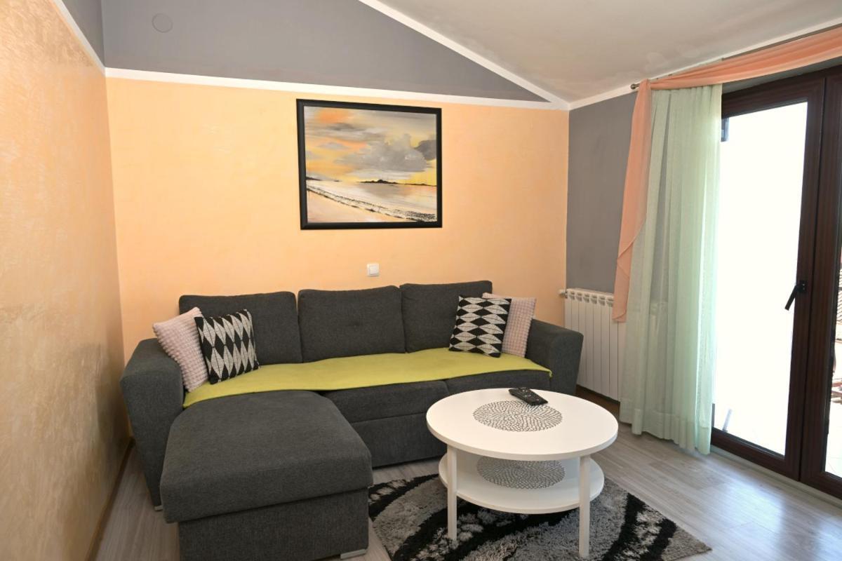 Apartments Ruza Umag Luaran gambar